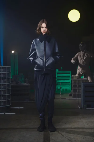 Look 2